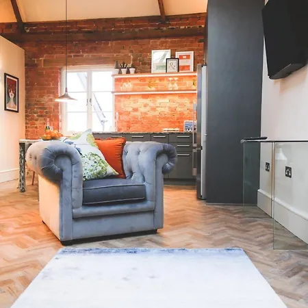 Apartment Escapes - The Long Luxury Padstow